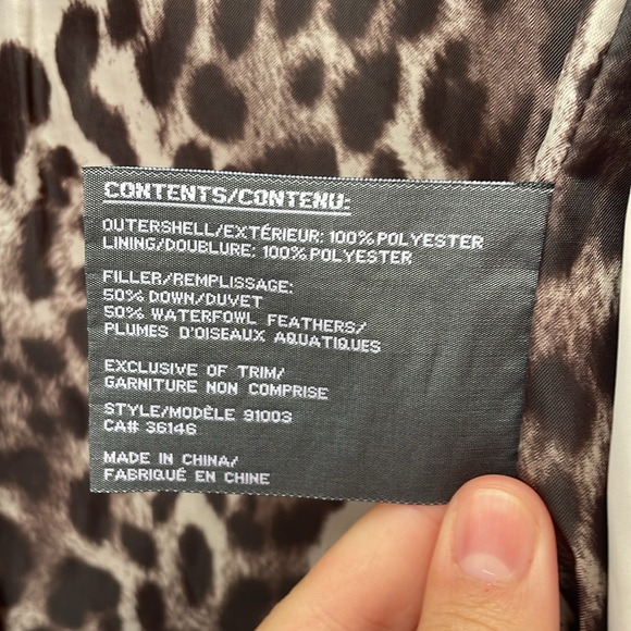 Ellabe Down filled Cream Coat with gold details - Picture 5 of 6